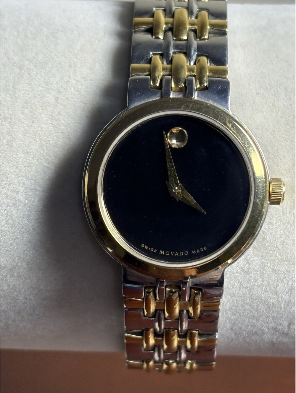 Movado Museum Classic Two-Tone Gold Watch 81E41845 Black Dial Swiss Quartz RUNS